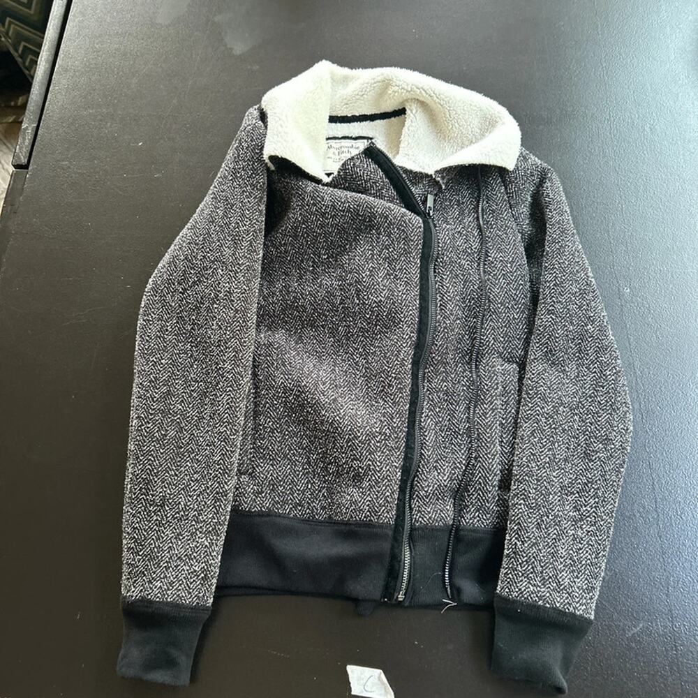 Vintage Abercrombie and fitch fleece lined zip up